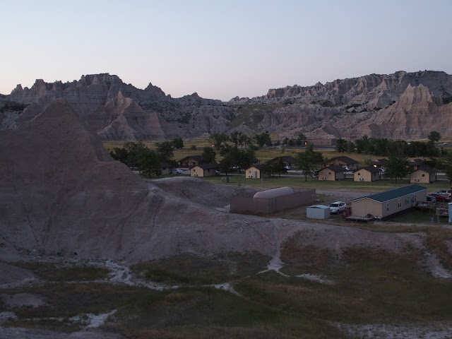 badlands-national-park-cedar-pass-lodge