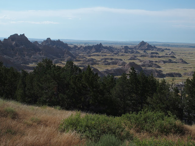 badlands-national-park-trail