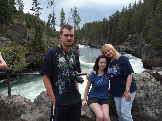yellowstone-river-falls-overlook
