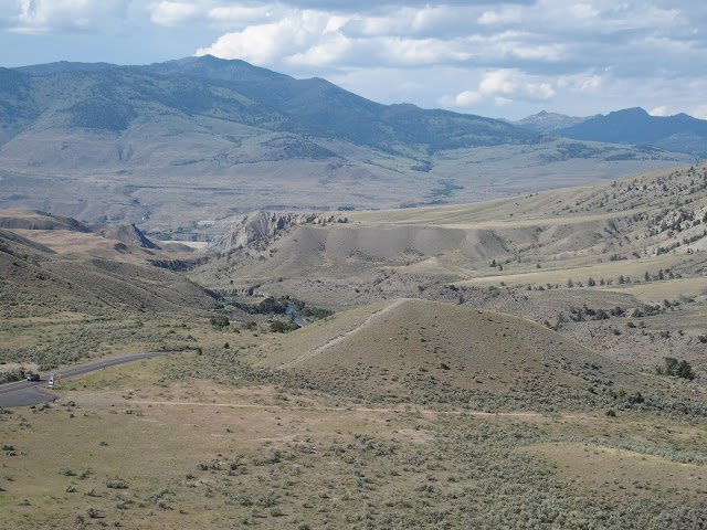 yellowstone_national_park_vista
