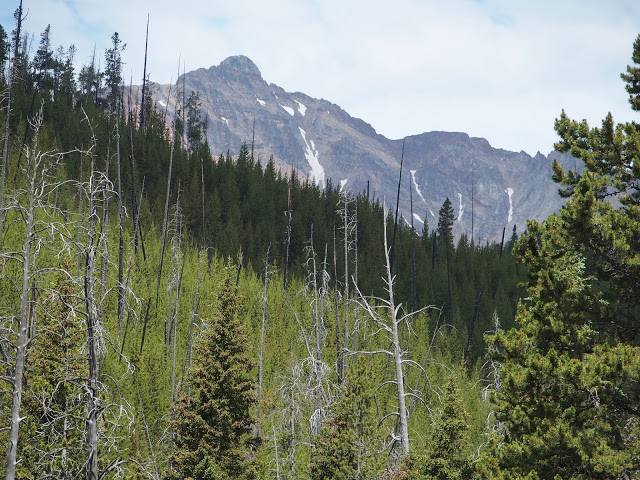 mountains-ahead